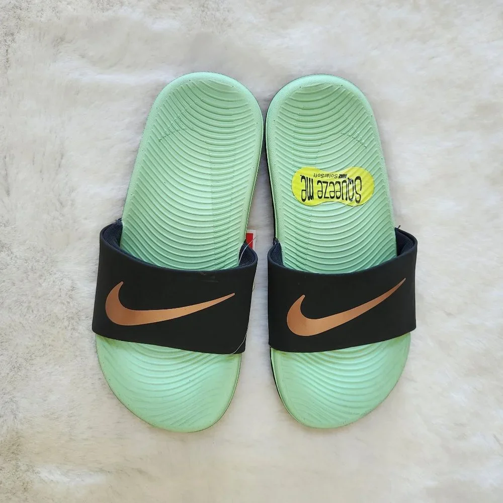 Nike Kawa Slide 819352 010 Unisex Kids  Black/Bronze Size 1Y NWT